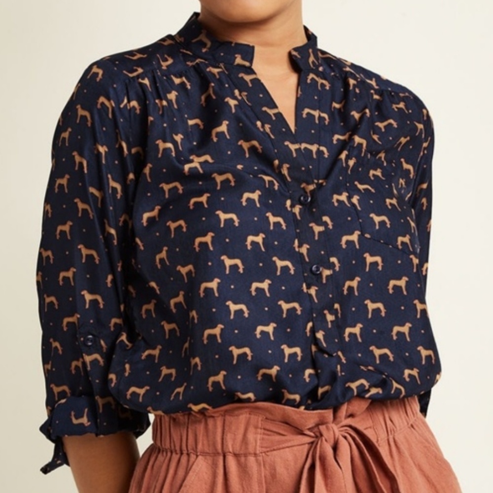 Fun2Fun dog print blouse size Medium